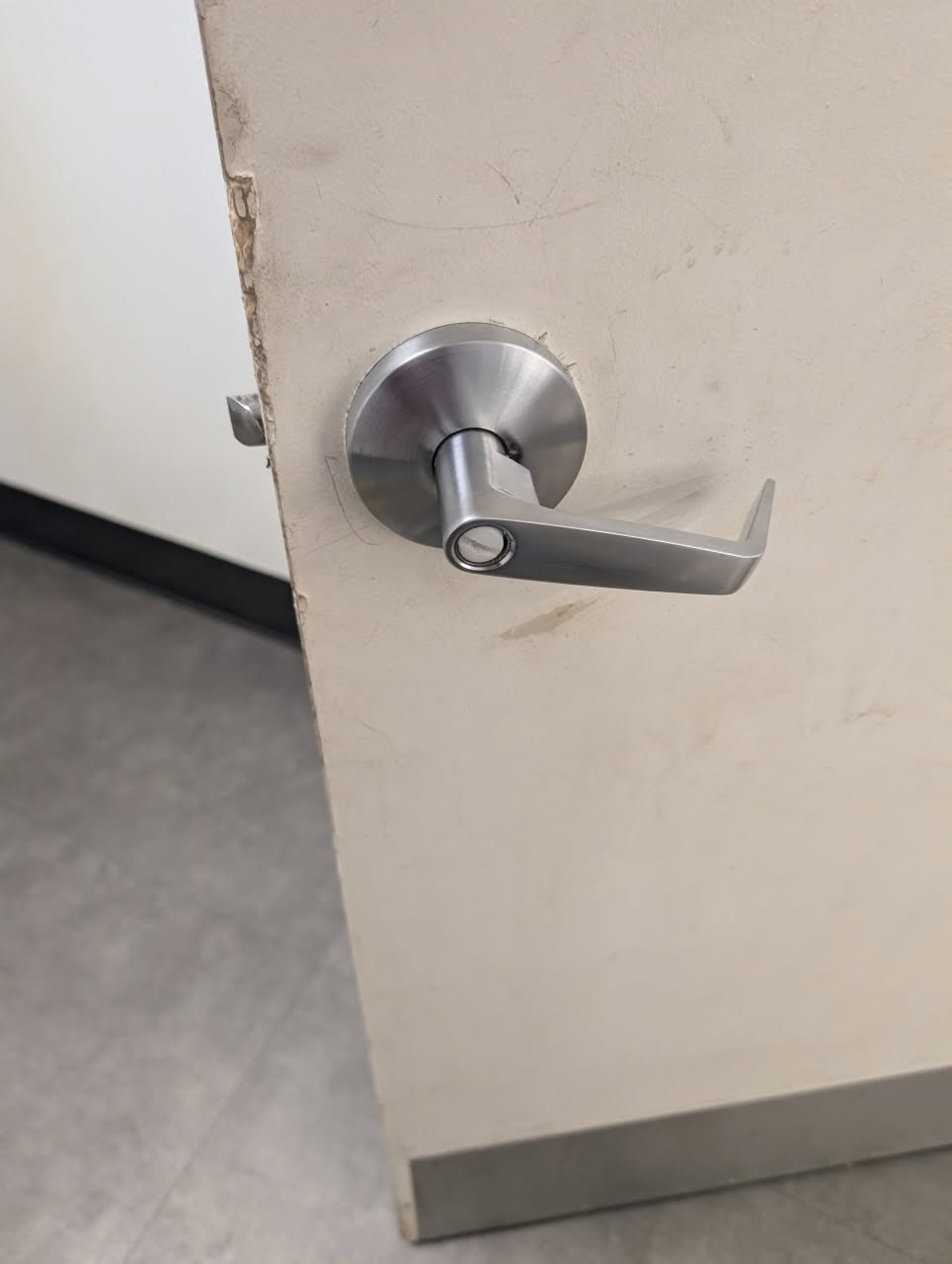Doors & Hardware project photo 19